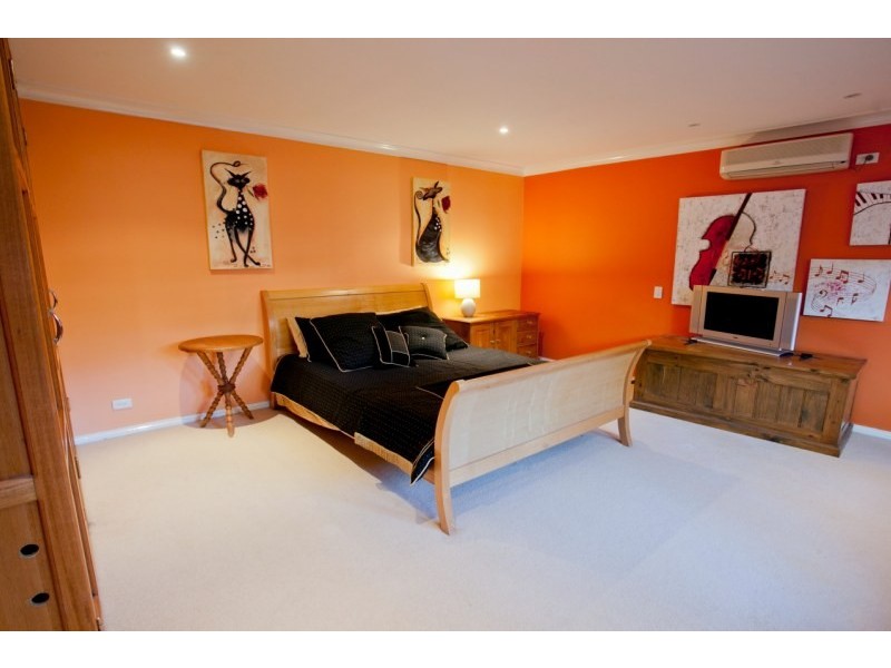 124 Warriewood Road, Warriewood NSW 2102