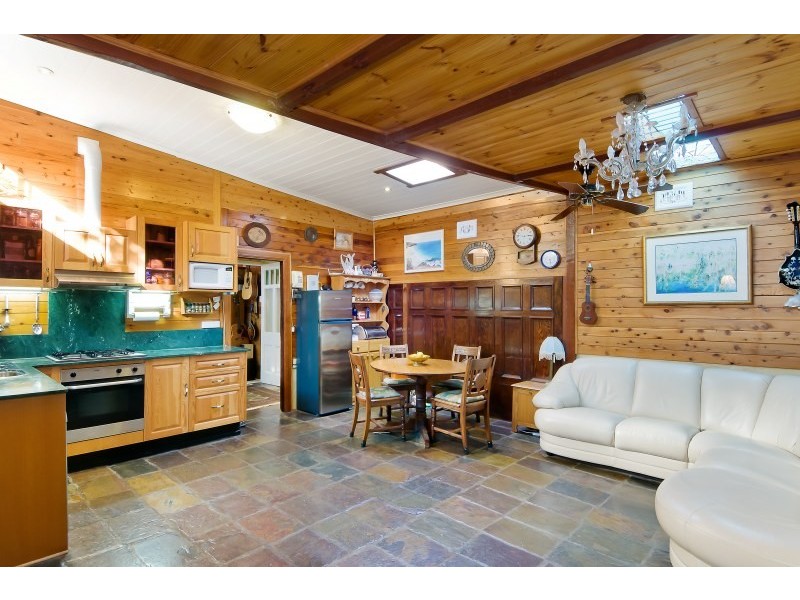 7 Walsh Street, North Narrabeen NSW 2101