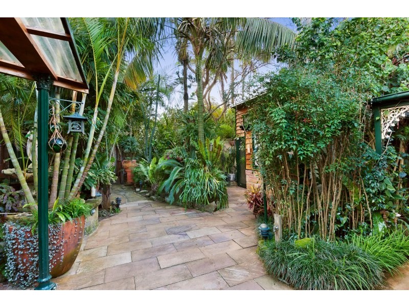 7 Walsh Street, North Narrabeen NSW 2101