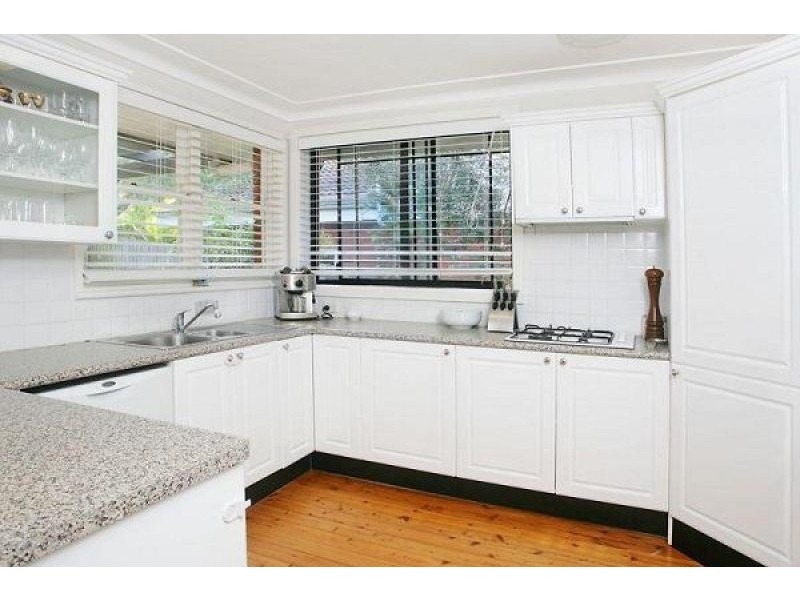 10 Koorangi Avenue, Elanora Heights NSW 2101