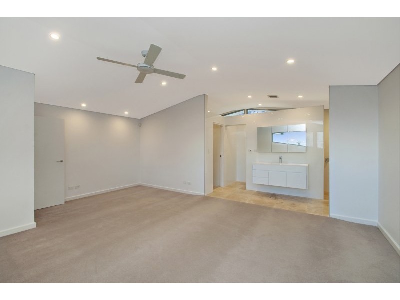 37 Seaview Avenue, Newport NSW 2106