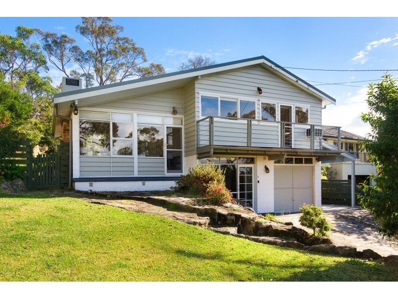 8 Bungoona Avenue, Elanora Heights NSW 2101