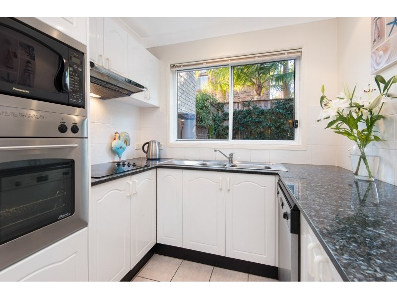 Unit 2/8 Woolcott Street, Newport NSW 2106