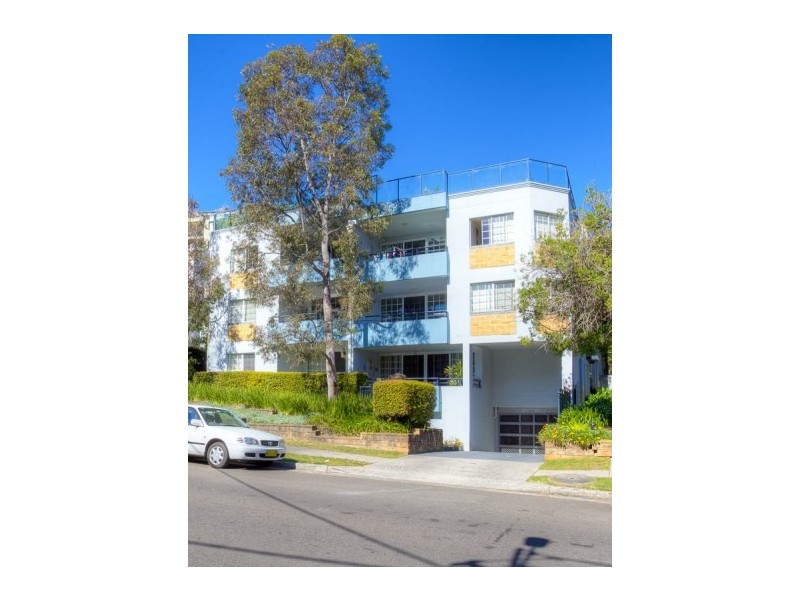 Unit 17/27 Sturdee Parade, Dee Why NSW 2099