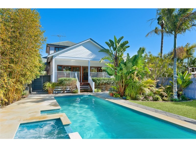 61 Collins Street, North Narrabeen NSW 2101