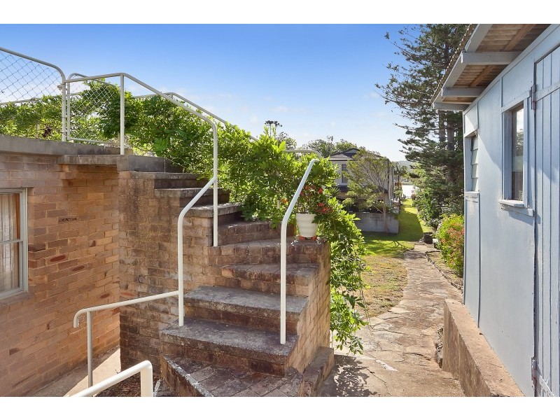 84 Lagoon Street, Narrabeen NSW 2101