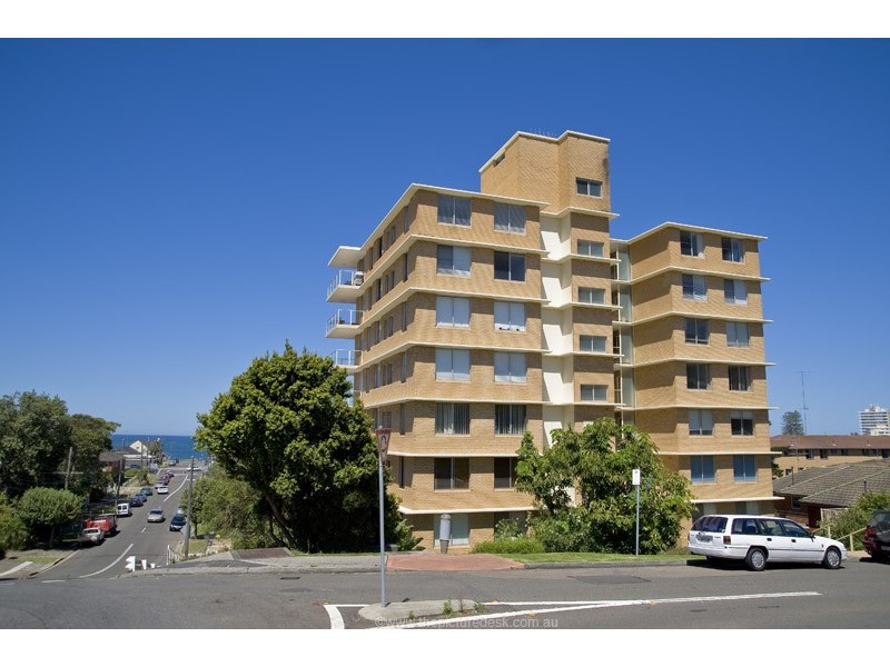 17/18 Mactier Street, Narrabeen NSW 2101