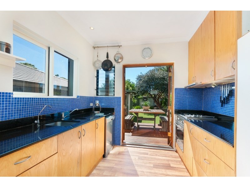 25 Oak Street, North Narrabeen NSW 2101