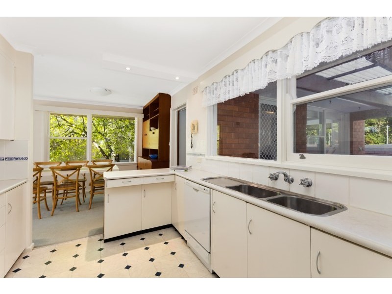 8 Kywong Road, Elanora Heights NSW 2101