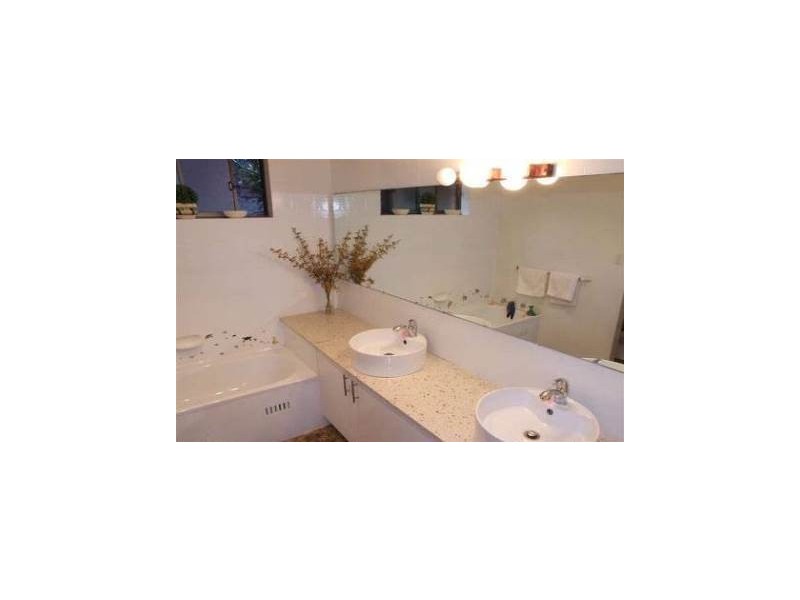 107 Woorarra Avenue, Elanora Heights NSW 2101