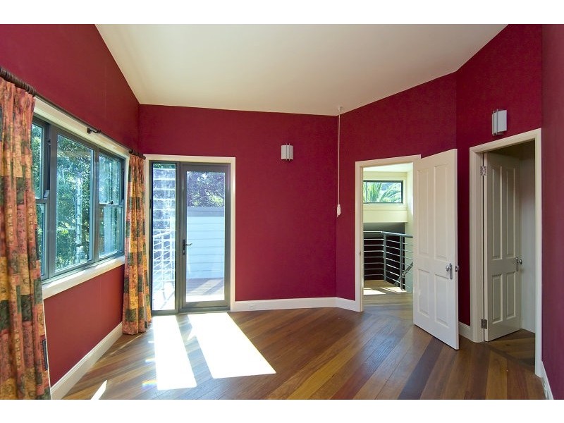 8 Walker Avenue, Narrabeen NSW 2101