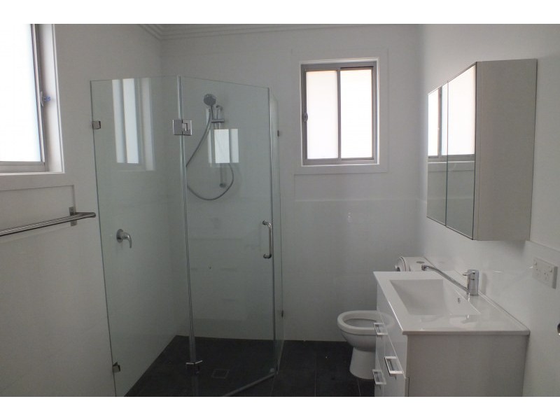 17B Bolwarra Road, North Narrabeen NSW 2101