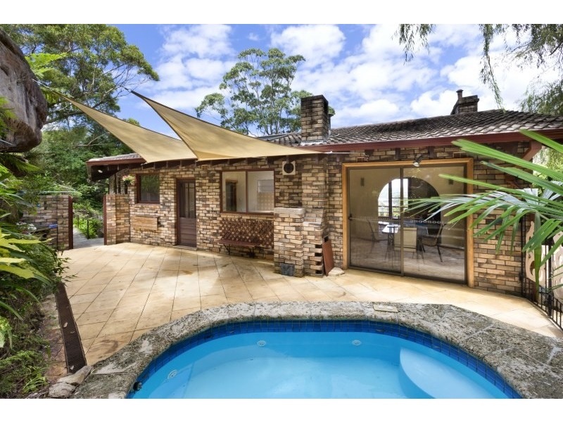 18 Amaroo Avenue, Elanora Heights NSW 2101