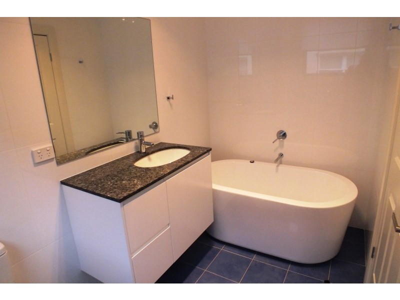 2/99 Ocean Street, Narrabeen NSW 2101