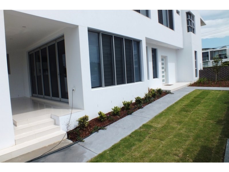2/99 Ocean Street, Narrabeen NSW 2101