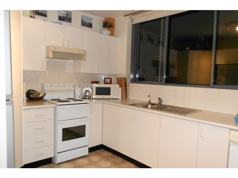 2/96 Ocean Street, Narrabeen NSW 2101