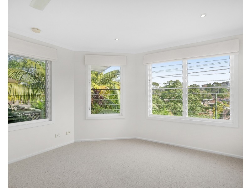 16 Nareen Parade, North Narrabeen NSW 2101