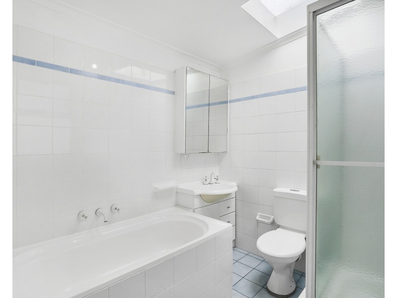 16 Nareen Parade, North Narrabeen NSW 2101