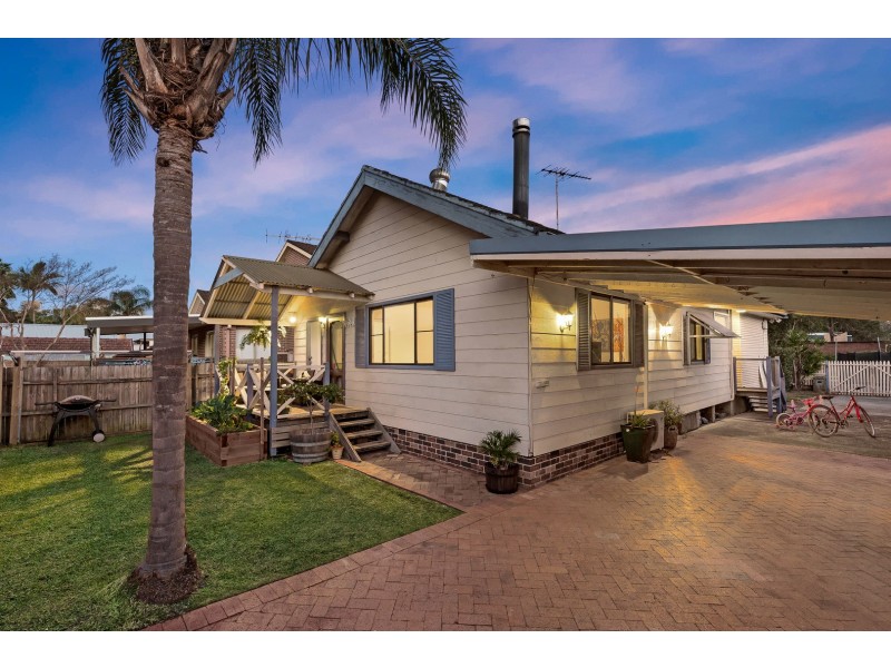 30 Grenfell Avenue, North Narrabeen NSW 2101