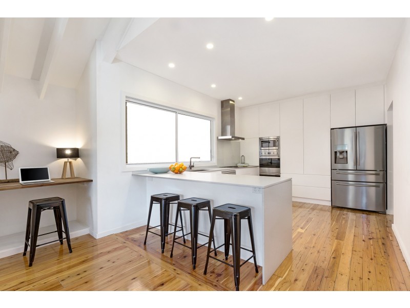 30 Grenfell Avenue, North Narrabeen NSW 2101