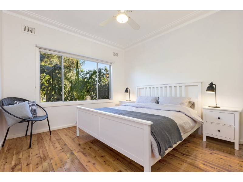 30 Grenfell Avenue, North Narrabeen NSW 2101