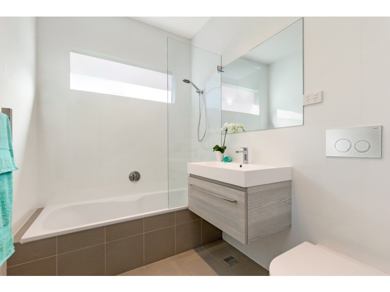 30 Grenfell Avenue, North Narrabeen NSW 2101