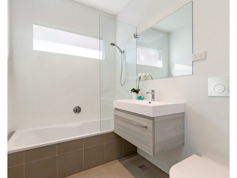 30 Grenfell Avenue, North Narrabeen NSW 2101