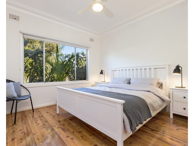 30 Grenfell Avenue, North Narrabeen NSW 2101