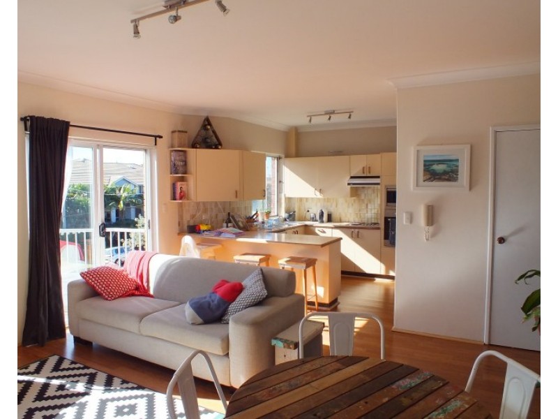 4/8 Wetherill Street, Narrabeen NSW 2101