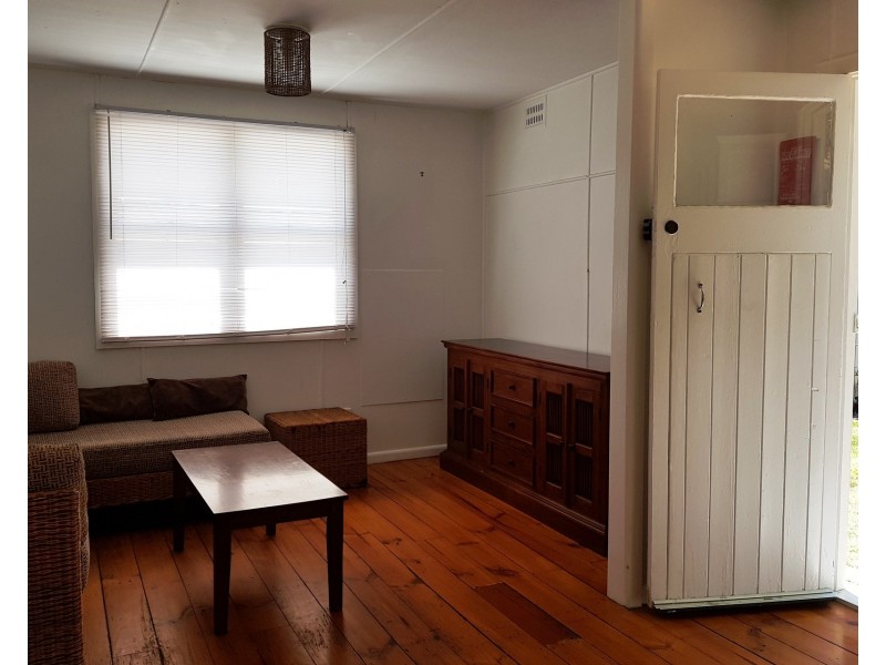 18a Windsor Parade, Narrabeen NSW 2101