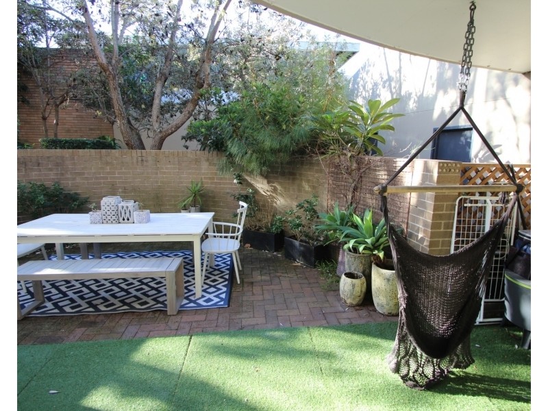 1/10 Lagoon Street, Narrabeen NSW 2101