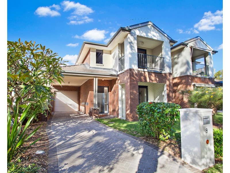 8 Banksia Parade, Warriewood NSW 2102