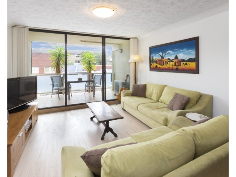 8/20 Waterloo Street, Narrabeen NSW 2101