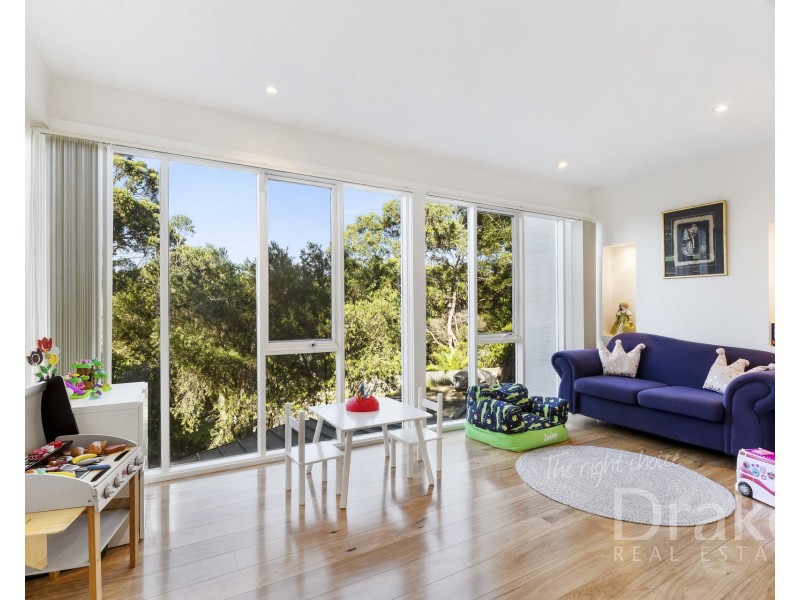 64 Tatiara Crescent, North Narrabeen NSW 2101