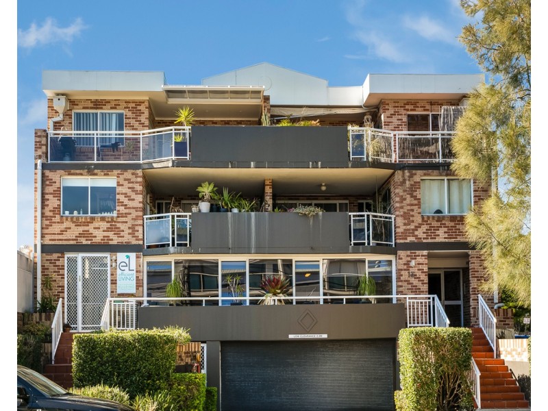 1/13 Lagoon Street, Narrabeen NSW 2101