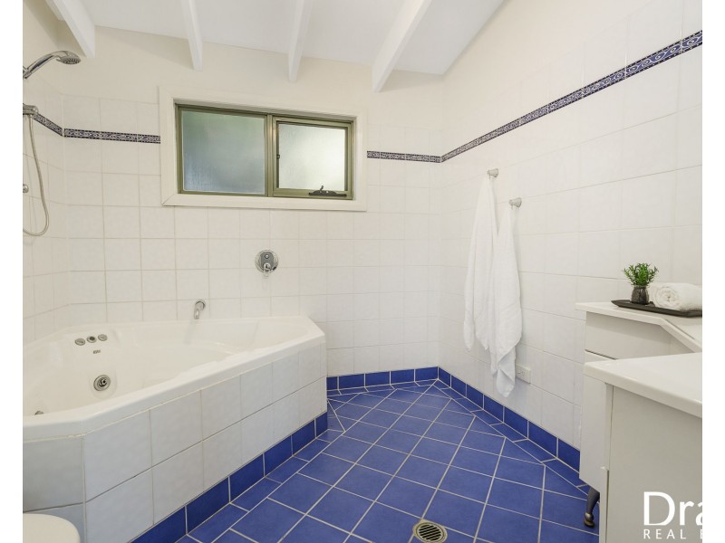 32A Nareen Parade, North Narrabeen NSW 2101