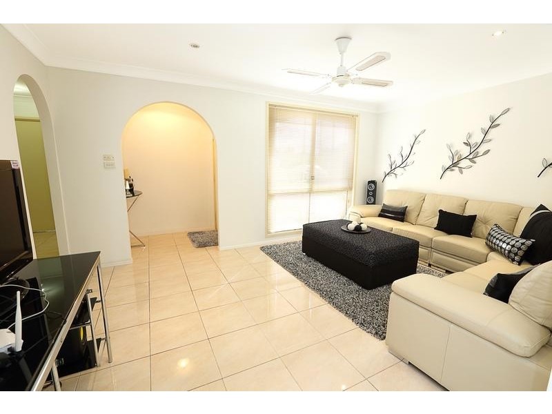 20 Wilkinson Crescent, Ingleburn NSW 2565