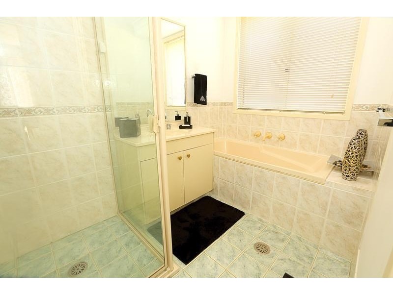 20 Wilkinson Crescent, Ingleburn NSW 2565