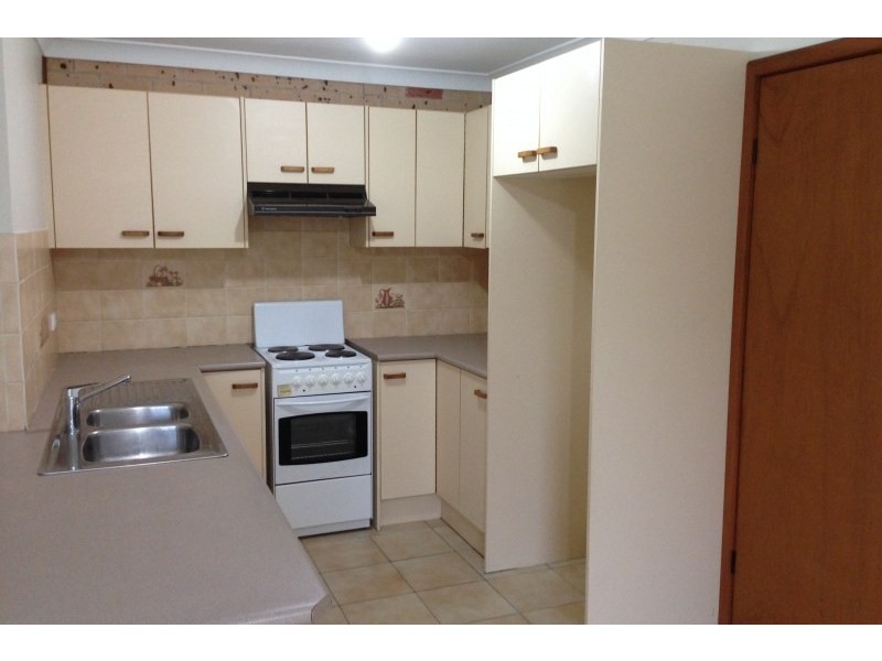 2/94 McDonnell Street, Raby NSW 2566