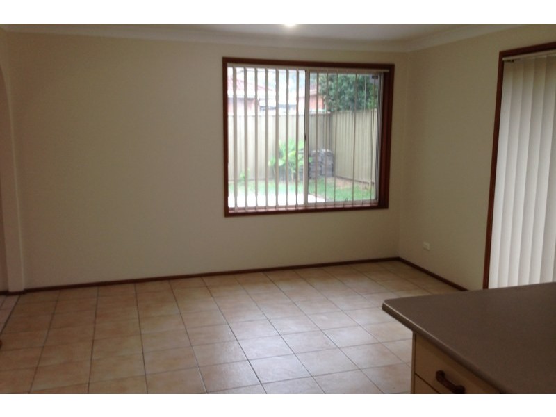 2/94 McDonnell Street, Raby NSW 2566