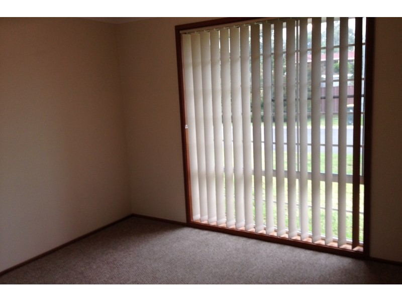 2/94 McDonnell Street, Raby NSW 2566