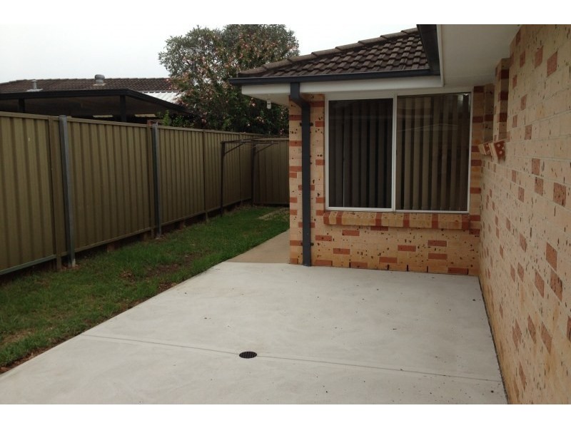 2/94 McDonnell Street, Raby NSW 2566