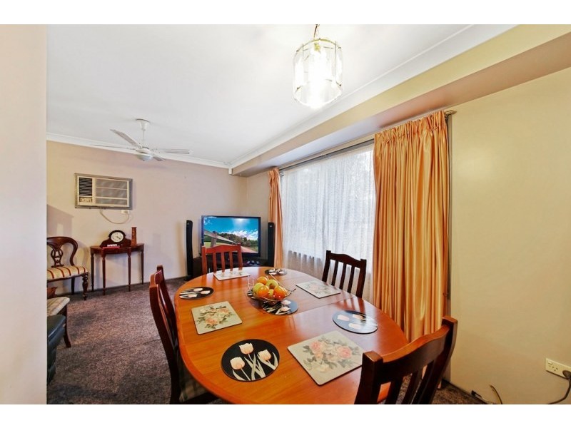 146 Helicia Road, Macquarie Fields NSW 2564