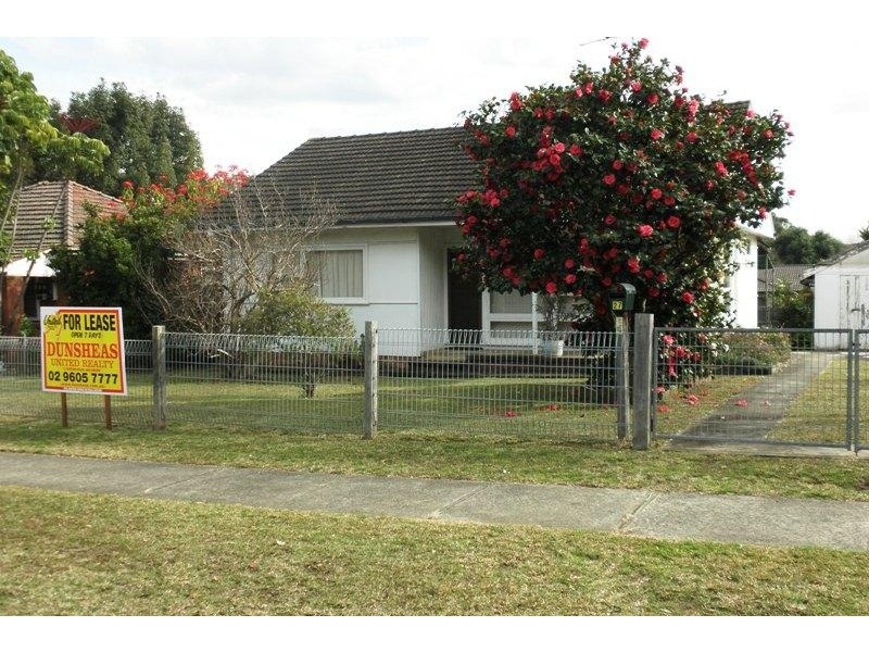 27 Cumberland Road, Ingleburn NSW 2565