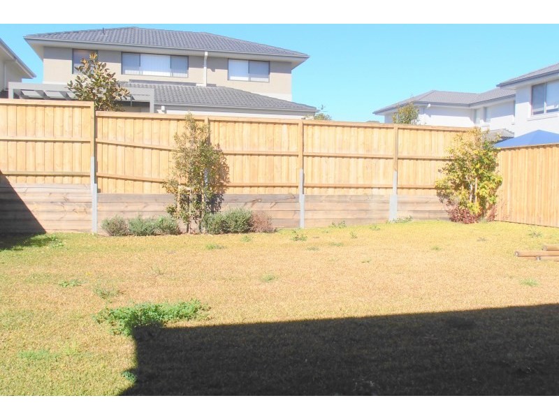 2 Brothers Lane, Glenfield NSW 2167