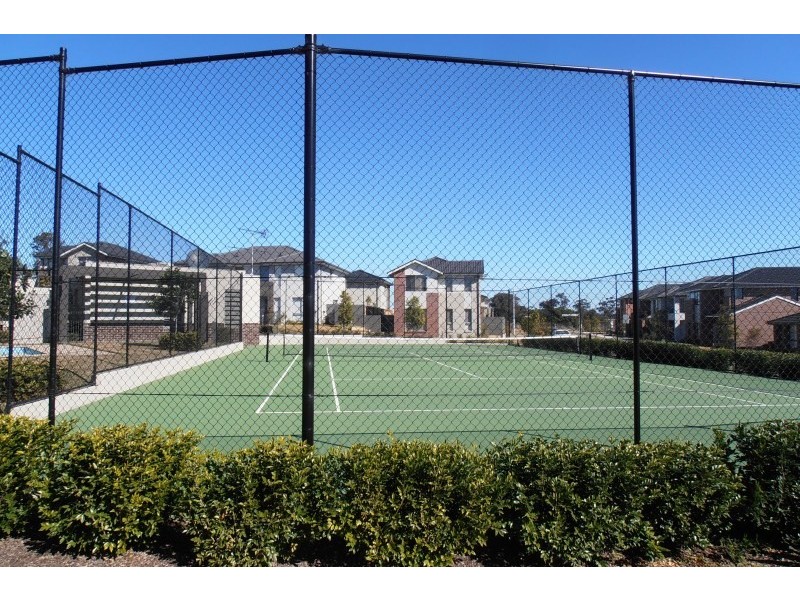 2 Brothers Lane, Glenfield NSW 2167