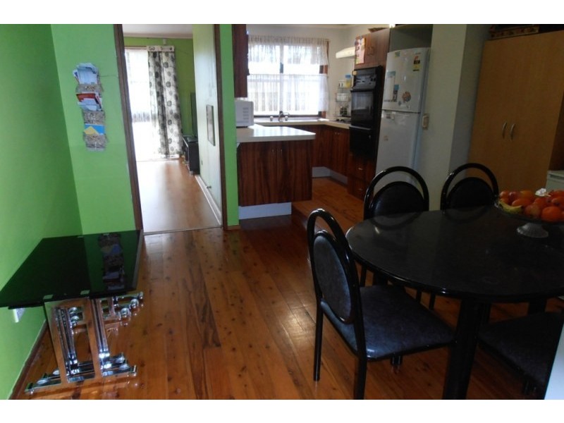 30 Lantana Street, Macquarie Fields NSW 2564