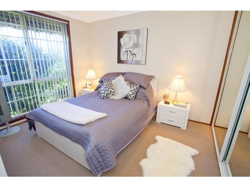 6 Kemp Place, Minto NSW 2566