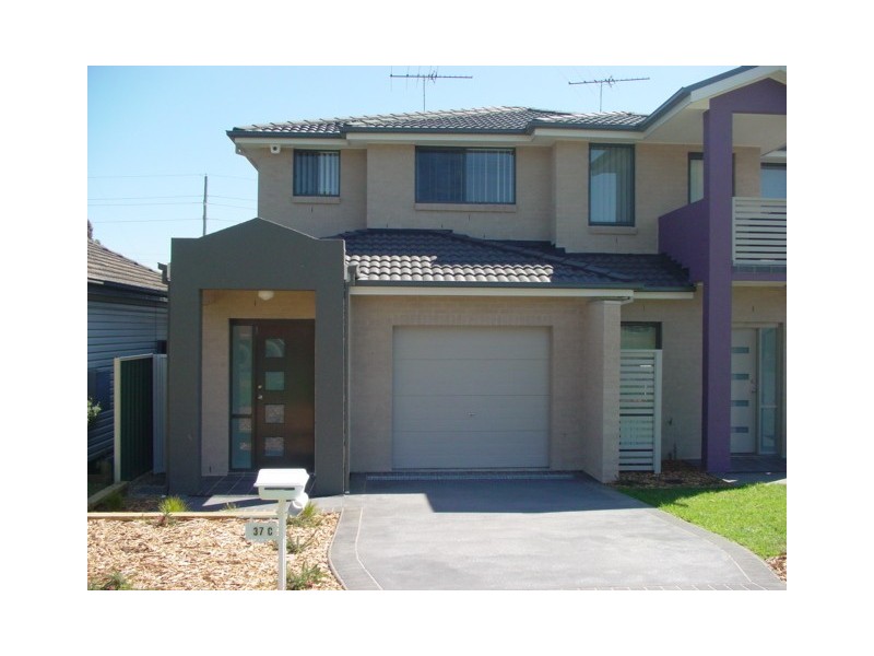 37C Carinda Street, Ingleburn NSW 2565