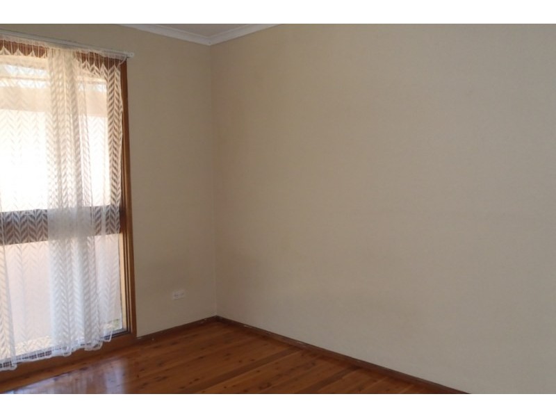 7 Cranberry Street, Macquarie Fields NSW 2564